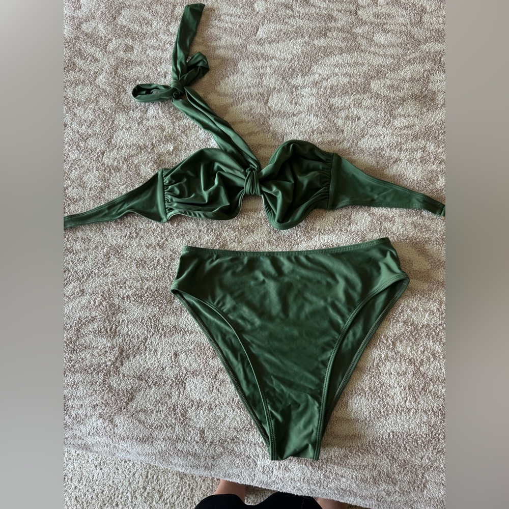 Faithfull the Brand Green Bikini Set - Picture 6 of 9